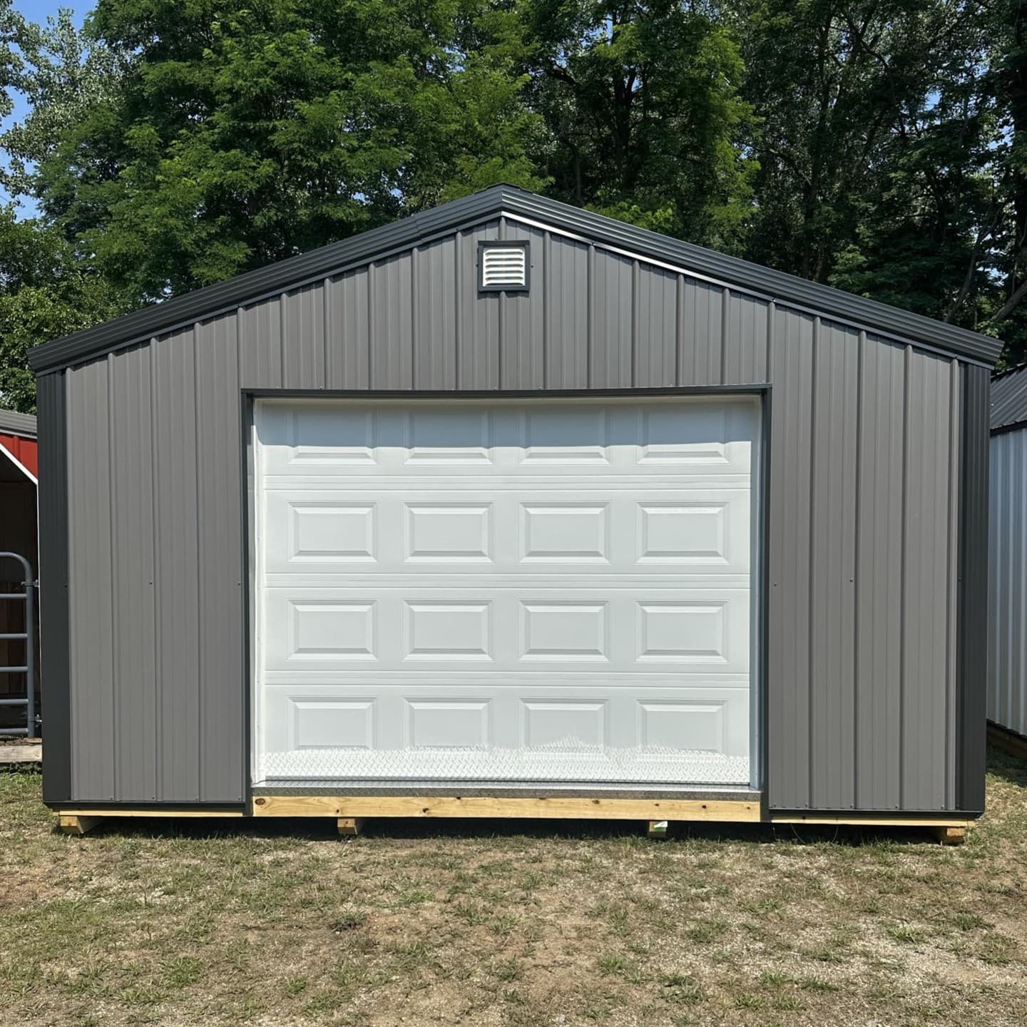 #4861 - Standard Garage 16 x 32