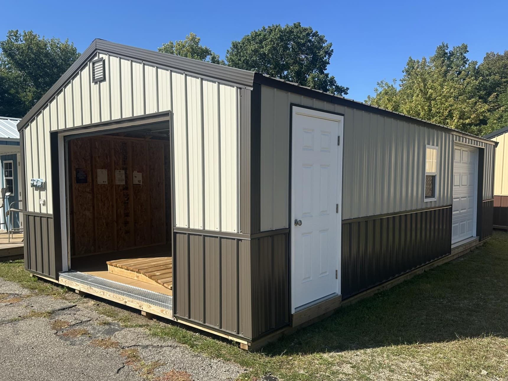 Standard Garage 16 x 32