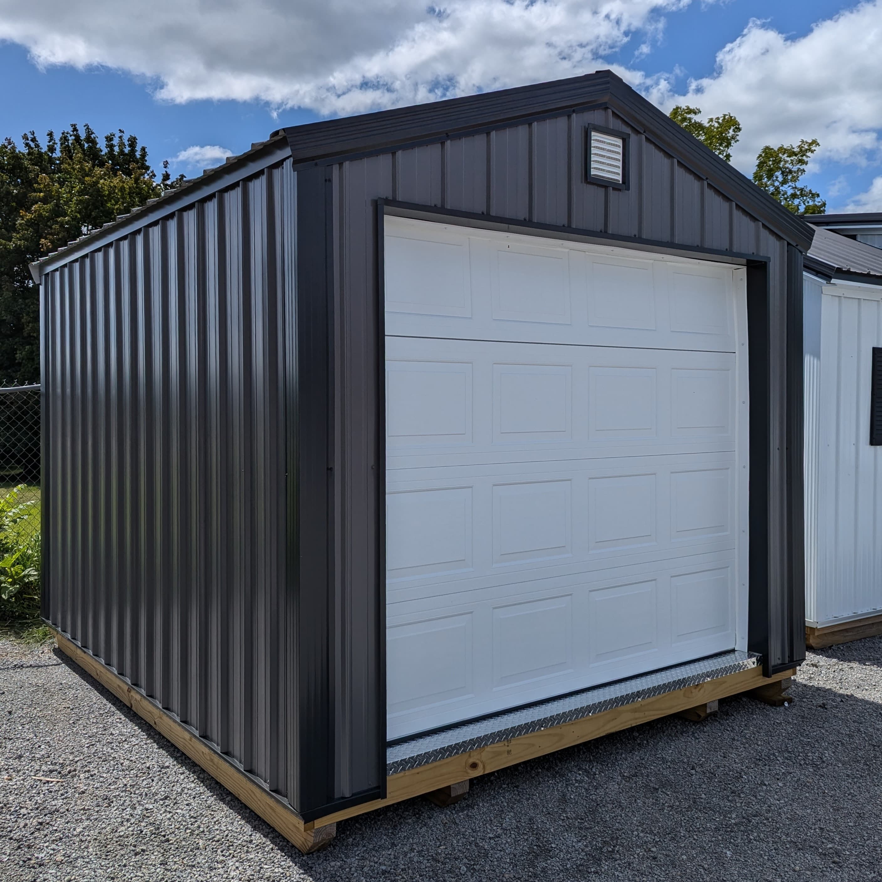 Standard Garage 10 x 12