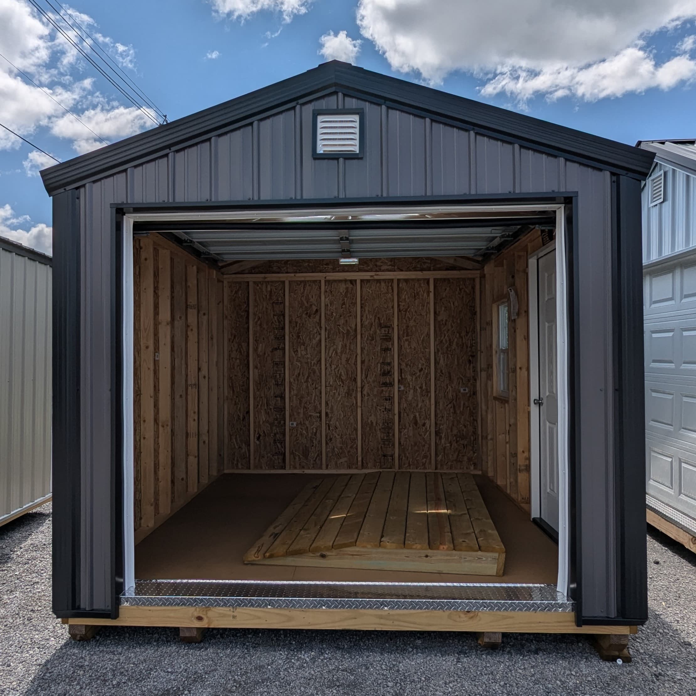 Standard Garage 10 x 12