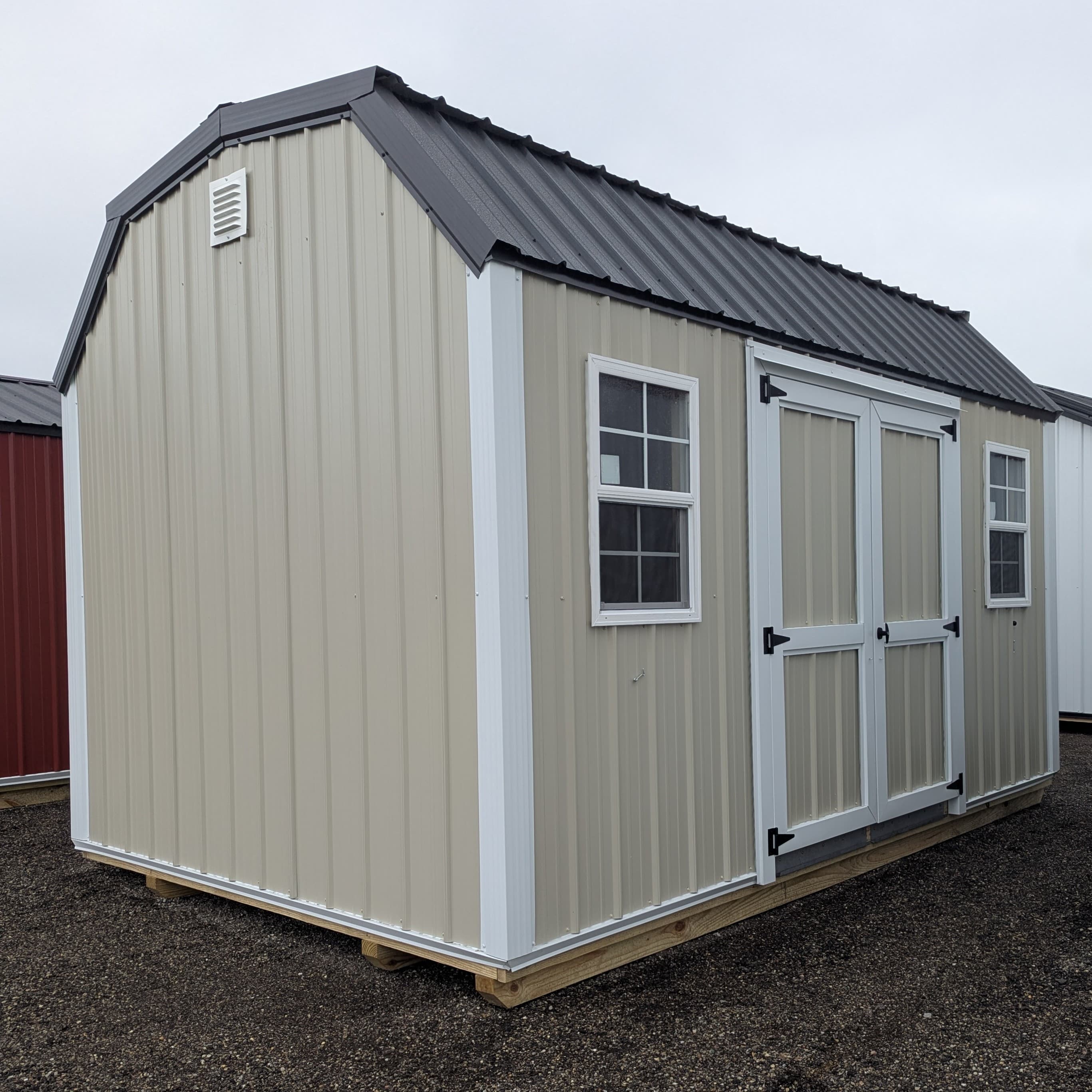 #5874 - Lofted Barn 10 x 16