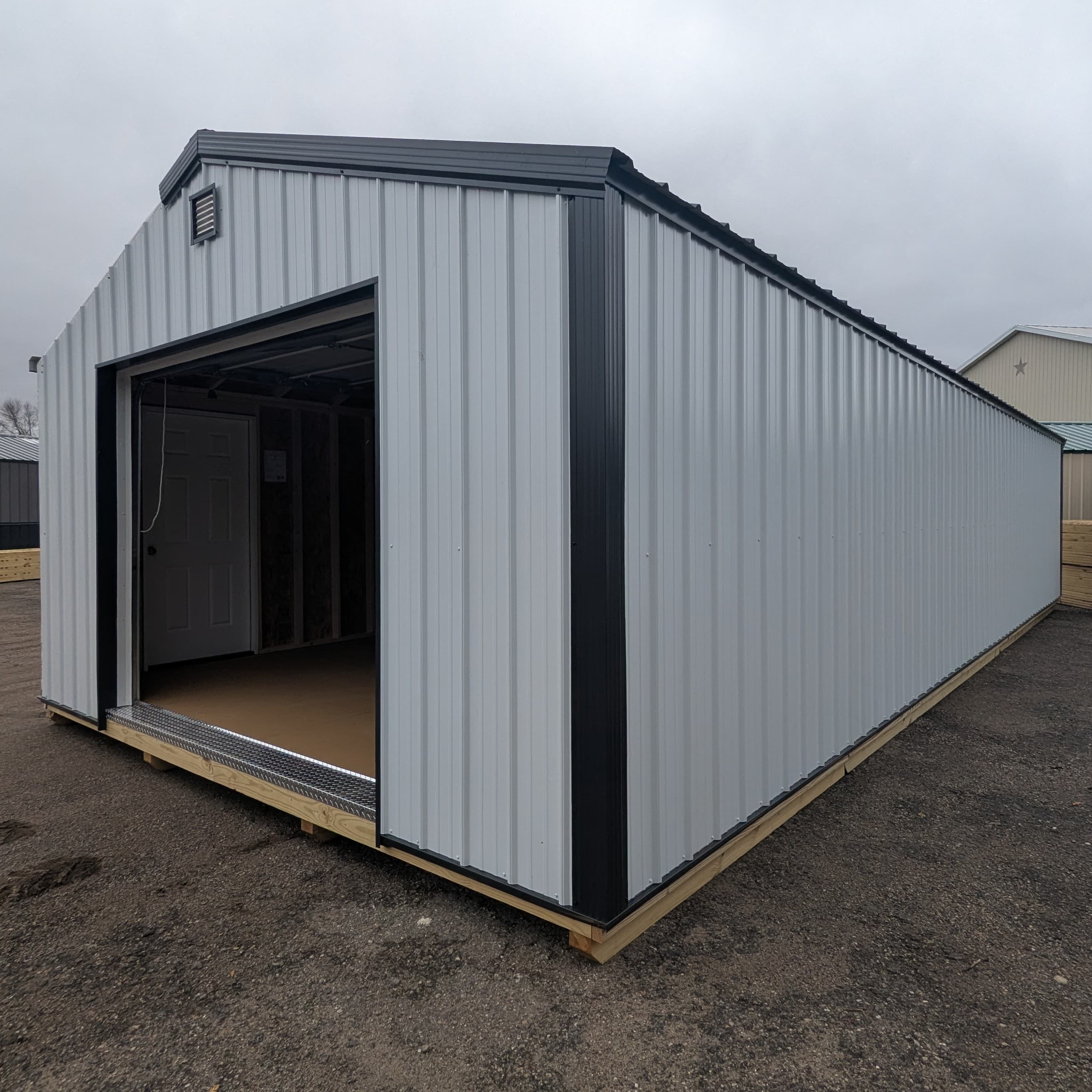 Standard Garage 16 x 40