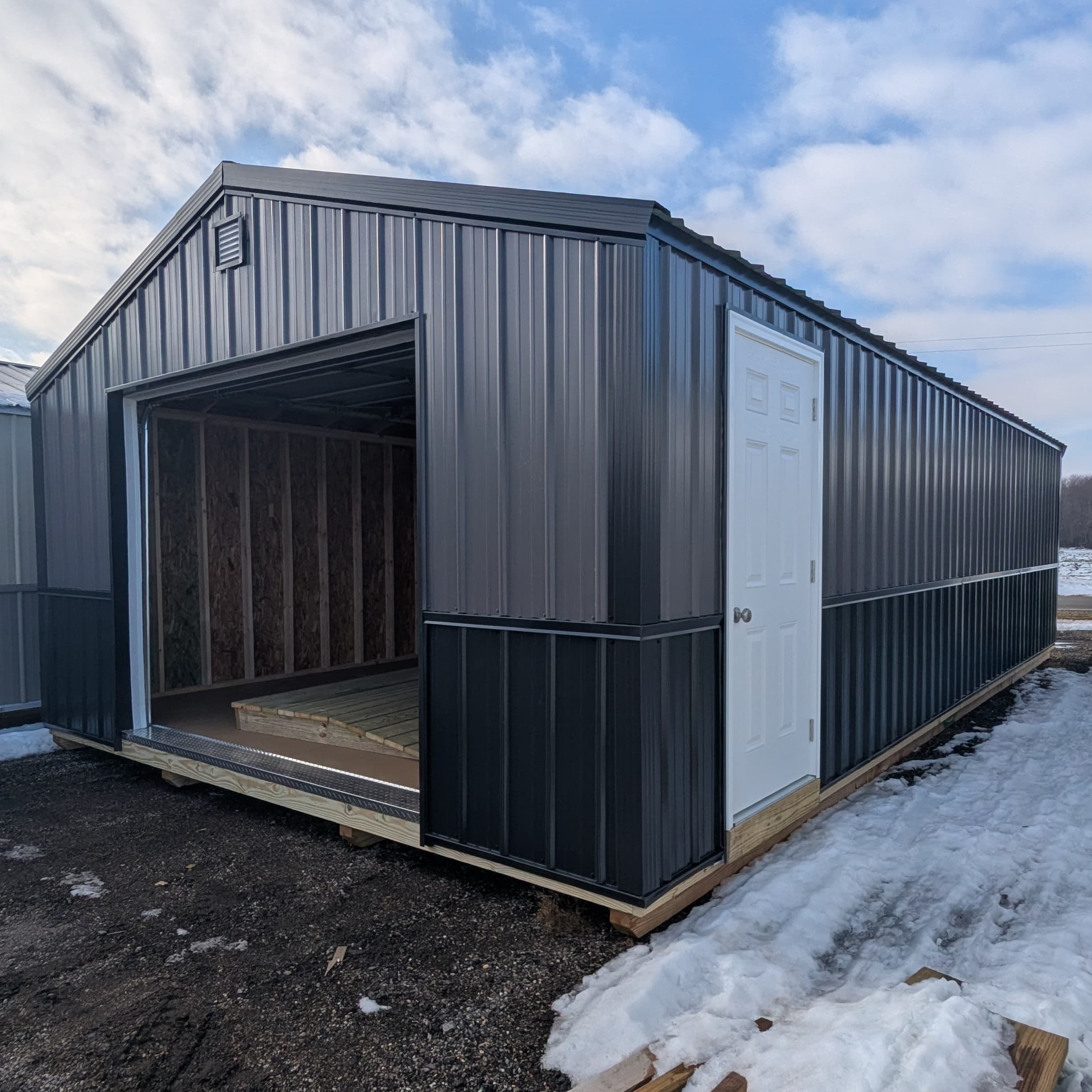 Standard Garage 16 x 32