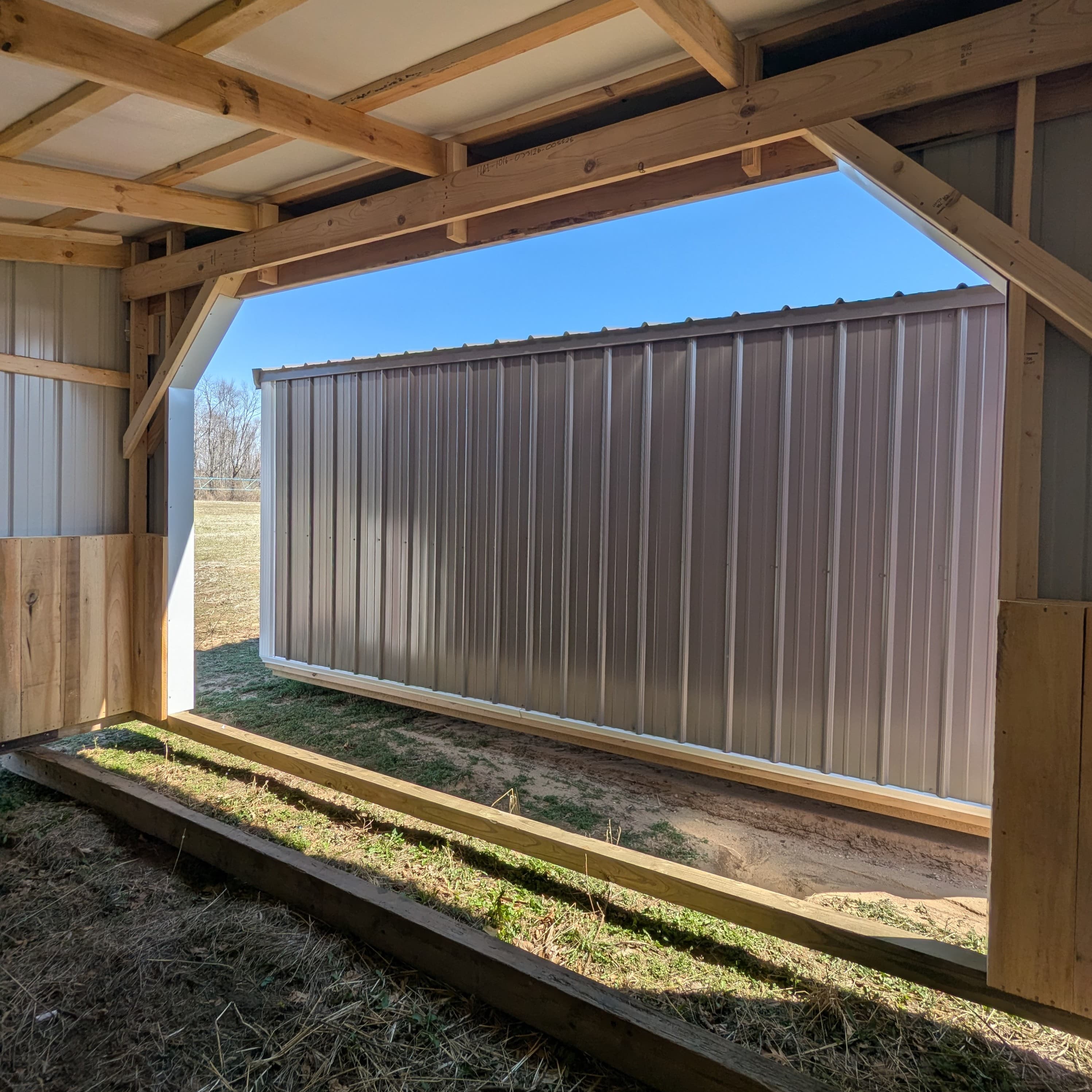 #5527 - Horse Run In 10 x 16