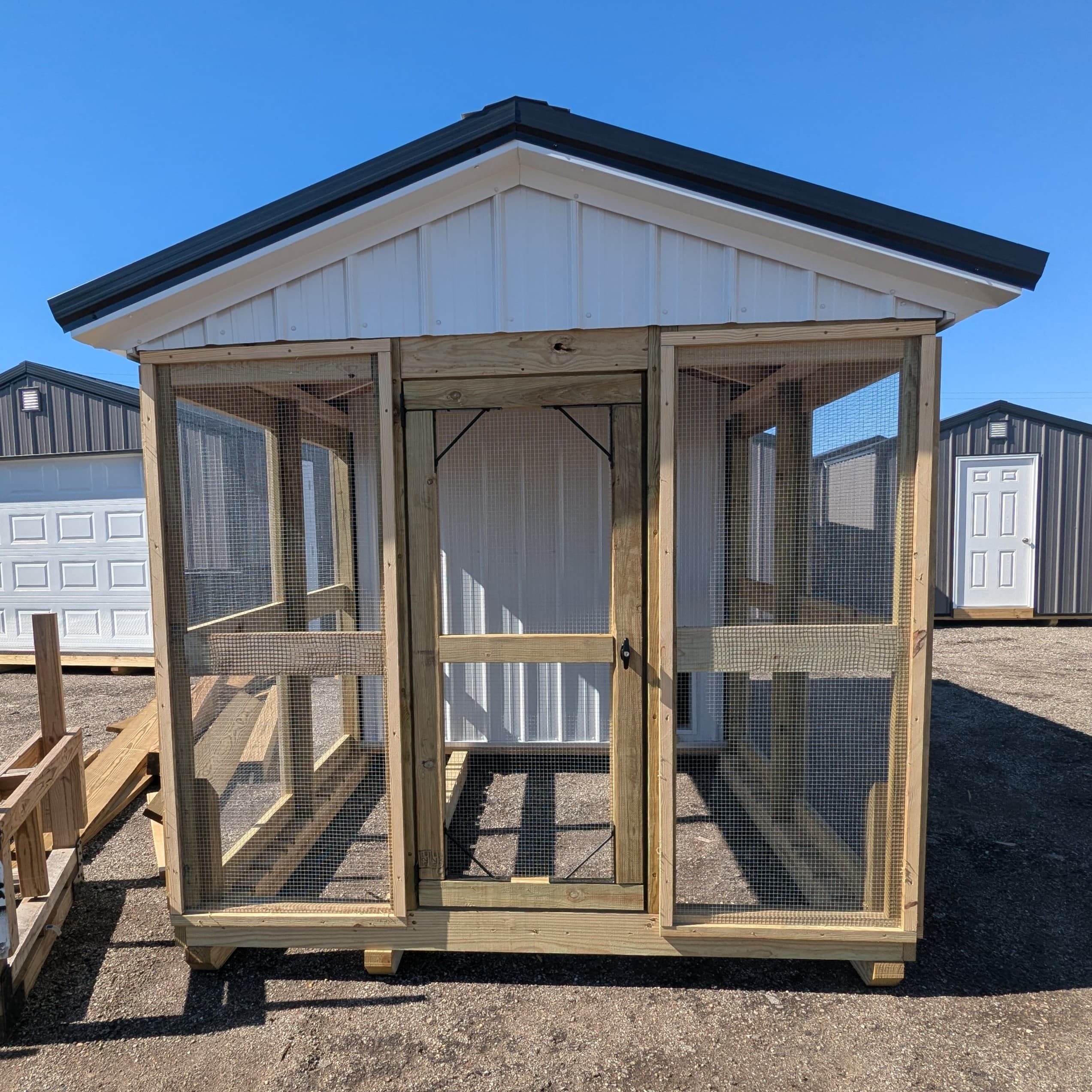 Chicken Run 8 x 16